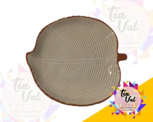 Foto de FOLHA BRANCA C/ BEGE MEDIA