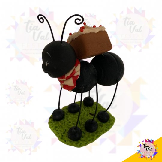 FORMIGA COM FATIA BOLO PEQUENA