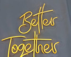 Foto de LETREIRO  BETTER TOGETHER - CASAMENTO - LED  - 50 X 50 CM