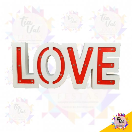 LOVE BRANCO COM FUNDO VERMELHO (ILUMINADO) (M