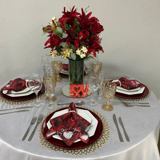 INSPIRAÇÃO MESA POSTA DIA DOS NAMORADOS