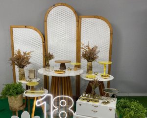 Foto de INSPIRAÇÃO MARGARIDA 18 ANOS PAINEL INDIANO