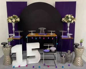Foto de INSPIRAÇÃO 15 ANOS ROXO
