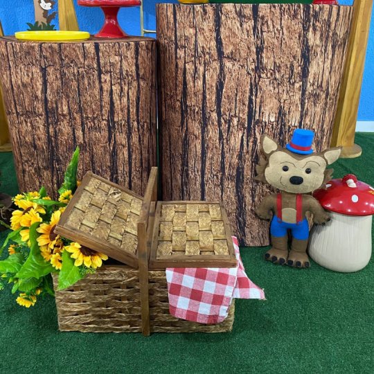 INSPIRAÇÃO CHAPEUZINHO VERMELHO