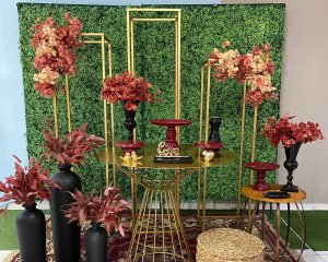 Foto de INSPIRAÇÃO COLUNAS DOURADAS - CASAMENTO