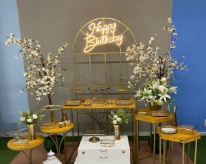 Foto de INSPIRAÇÃO DOURADA HAPPY BIRTHDAY