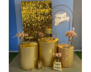 Foto de INSPIRAÇÃO PAINEL SHINE DOURADO - HAPPY  BIRTHDAY
