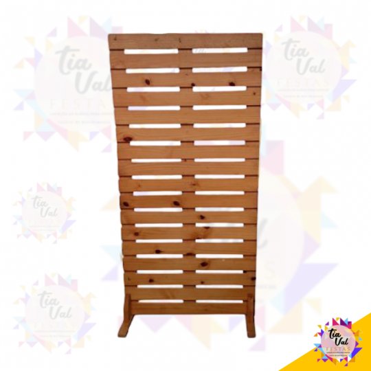 PAREDE DE PALETE (MAIS CLARA)