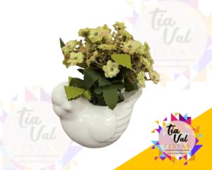 Foto de PASSARINHO BRANCO COM ARRANJO