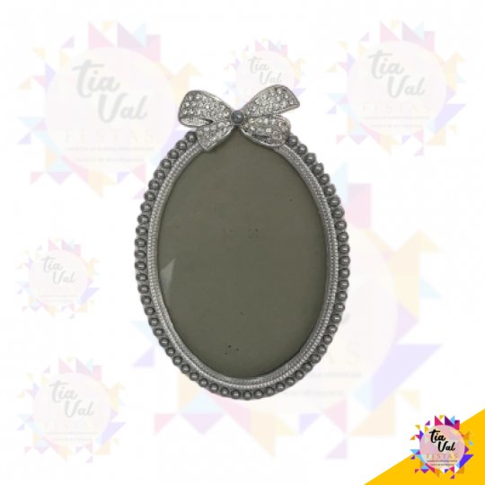 PORTA RETRATO PRATA OVAL C/ LAÇO STRASS 13X18 CM