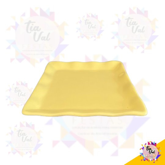 PRATO QUADRADO BABADO AMARELO BEBÊ 20 X 20