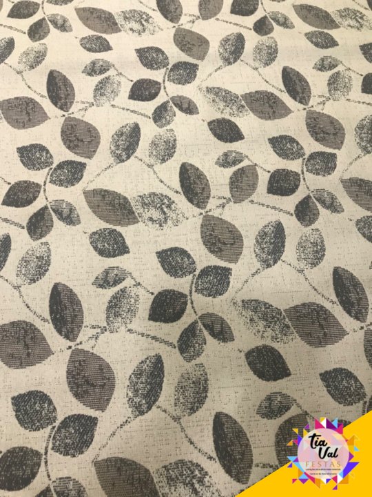 TAPETE FOLHAS 2,50M X 1,40M