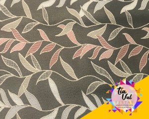 Foto de TAPETE MARROM FOLHAS VERMELHAS 2,50M X 1,40M